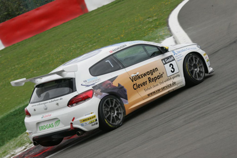 Maiken Rasmussen i Volkswagen Scirocco R Cup på Nürburgring.